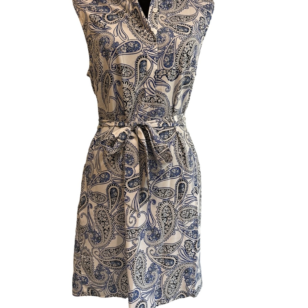 Banana Republic Factory white/blue paisley tie-waist dress